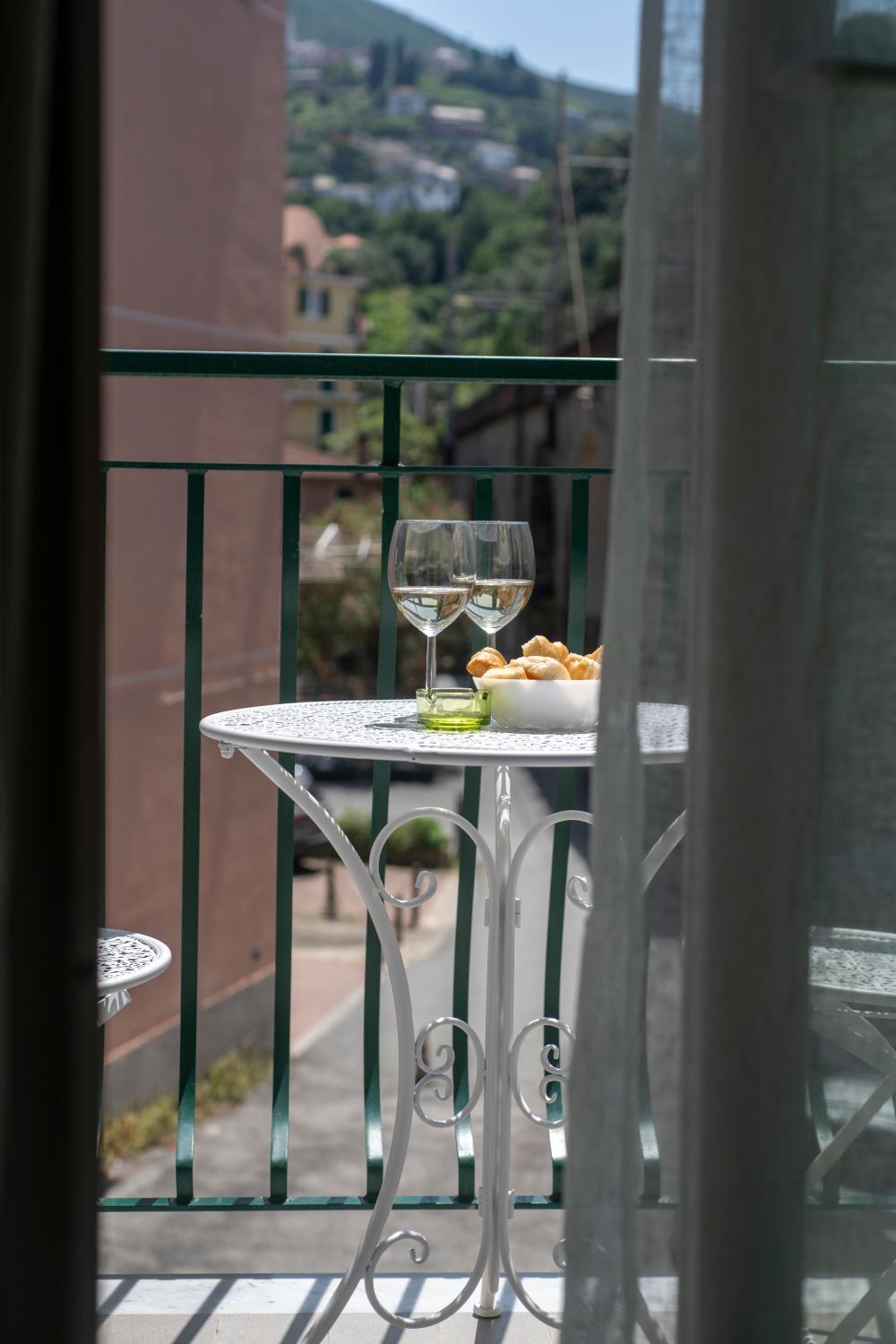 5, aMoneglia, Genova