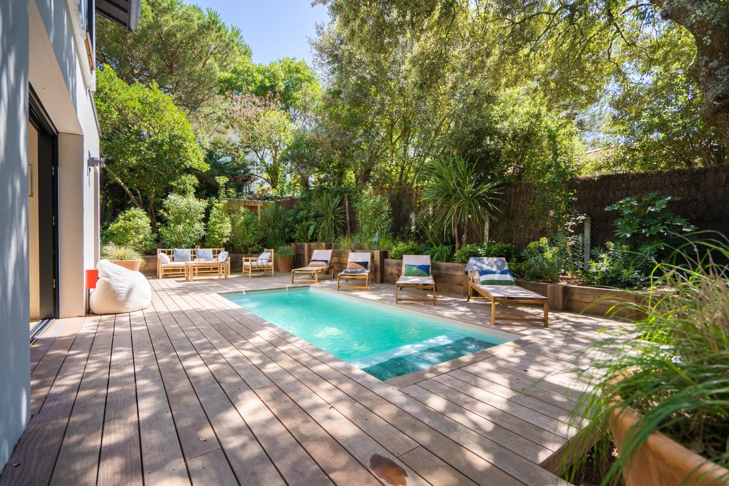 Swimming pool 4, Villa Ellea, Gironde