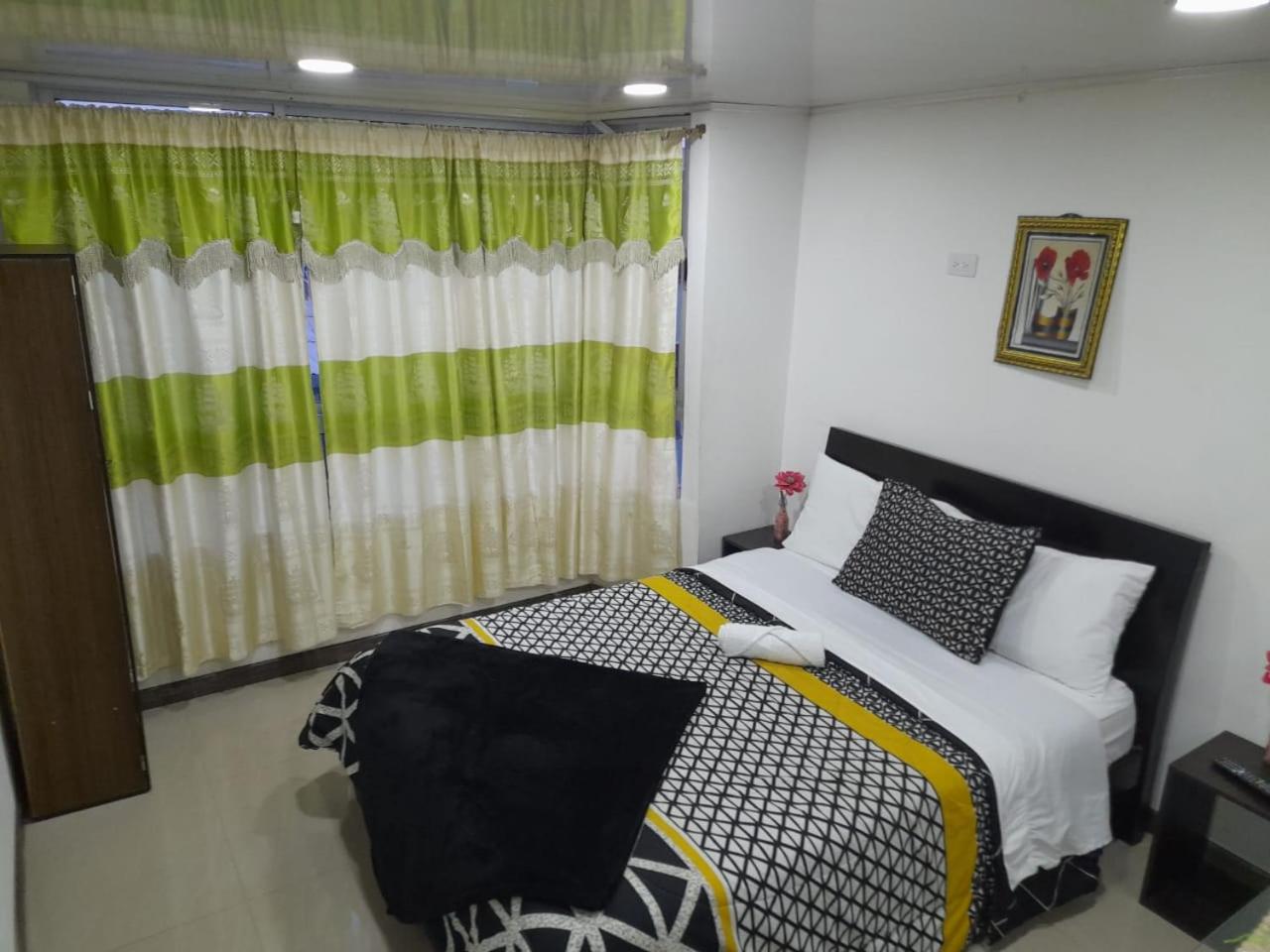5, Apartamentos a 15 minutos Aeropuerto SECTOR MUY TRANQUILO, Santafé de Bogotá