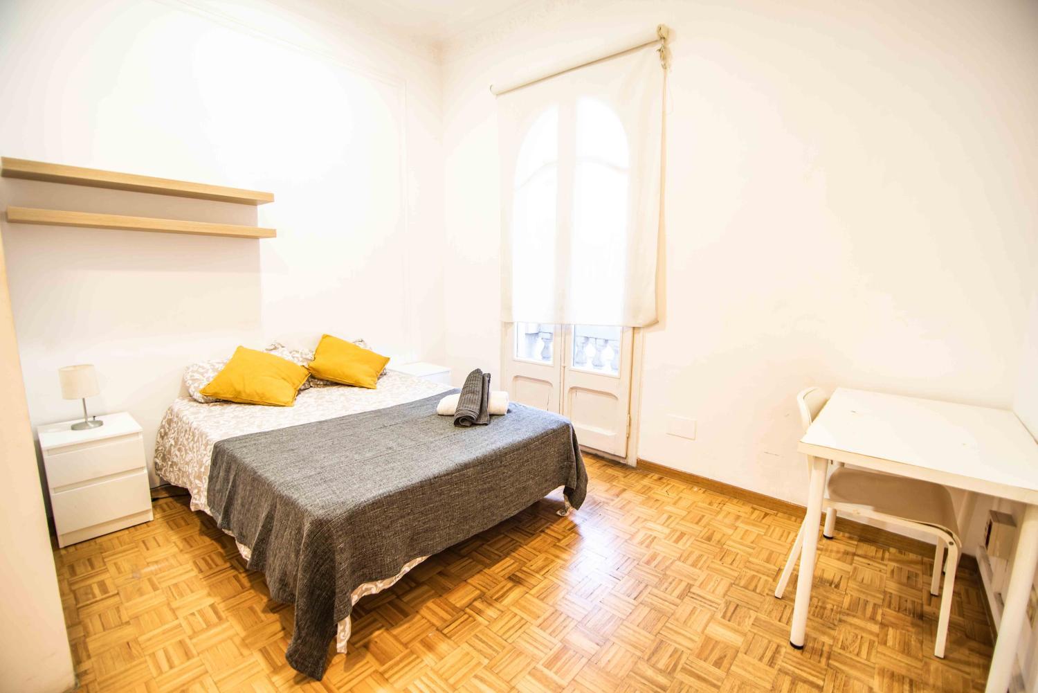 2, Balmes Private Rooms, Barcelona