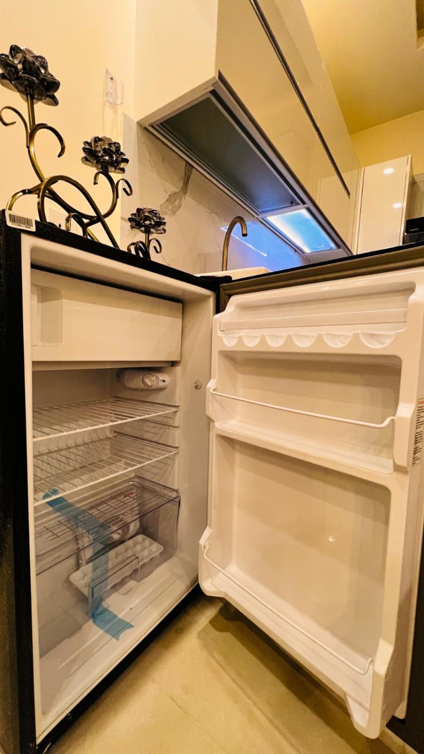Kitchen 3, Elysium Luxurious Serviced Apartments Islamabad Blue Area - LMY, Islamabad