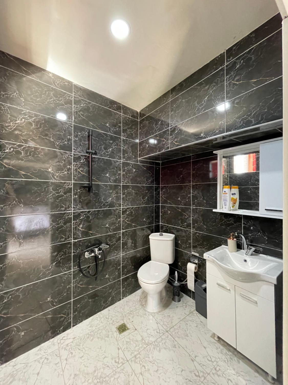 2, Setbası saray otel, Yıldırım