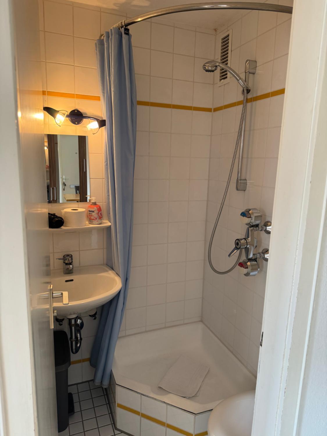 4, KMH Kapselzimmer, Waldshut