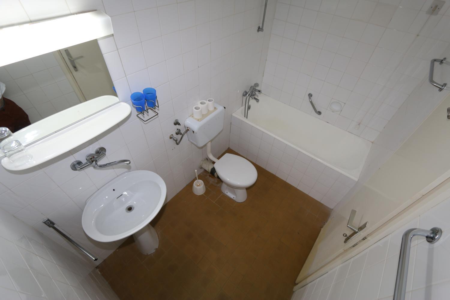 Facilities, Igalo Prva Faza