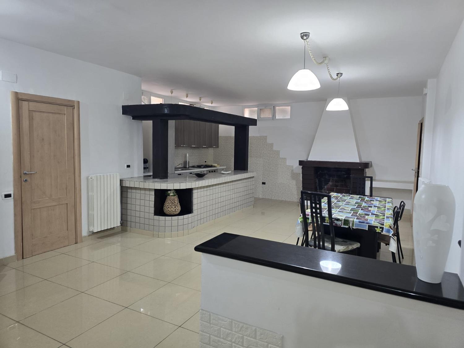 4, Affitto camera Villa Eden, Taranto