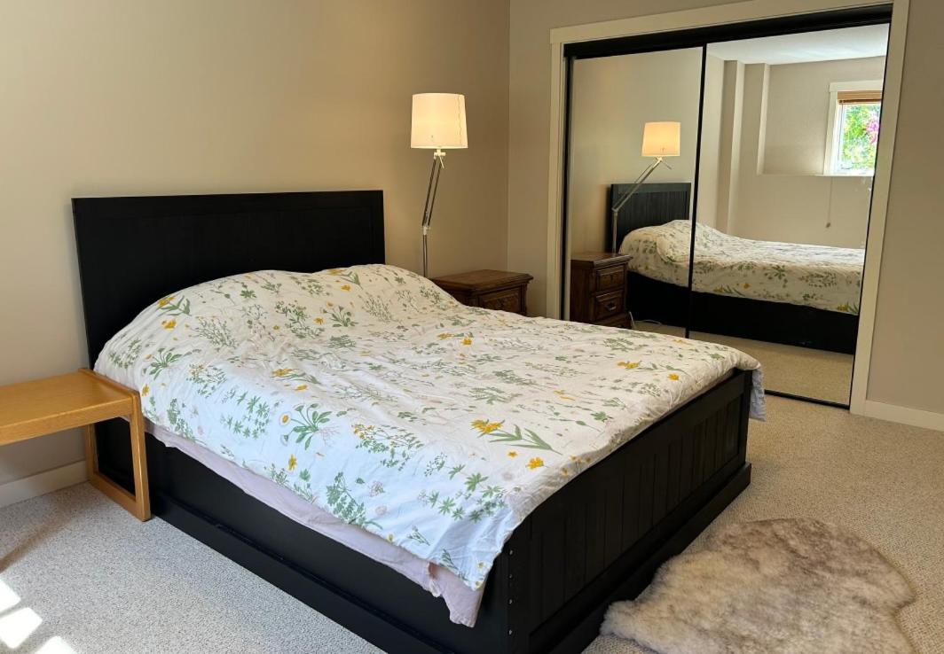 4, Happy Rock bed and breakfast, Central Okanagan