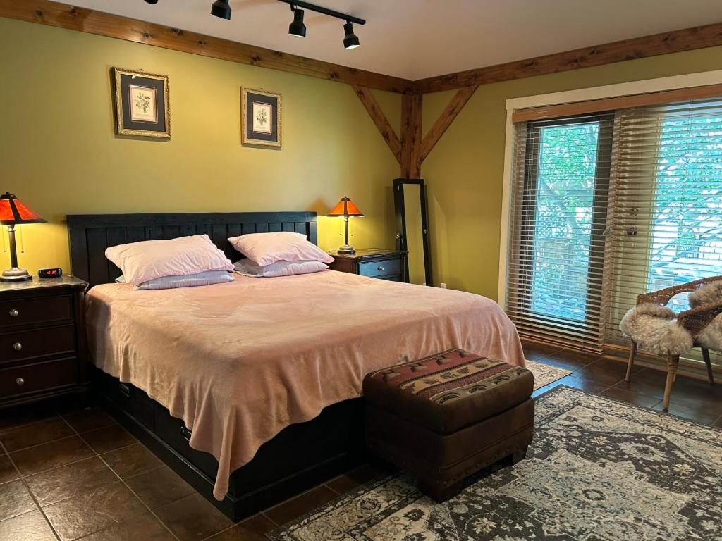 5, Happy Rock bed and breakfast, Central Okanagan