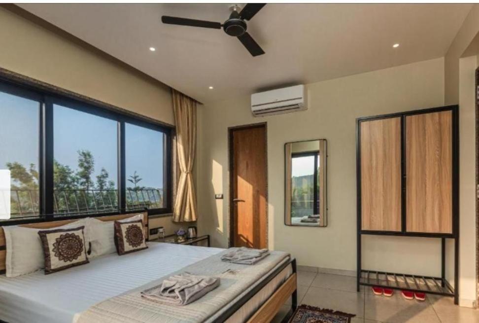 4, 5 Elements The Villa, Satara