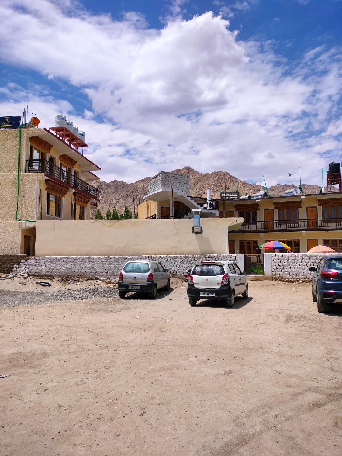 4, Tak Holidays, Leh (Ladakh)