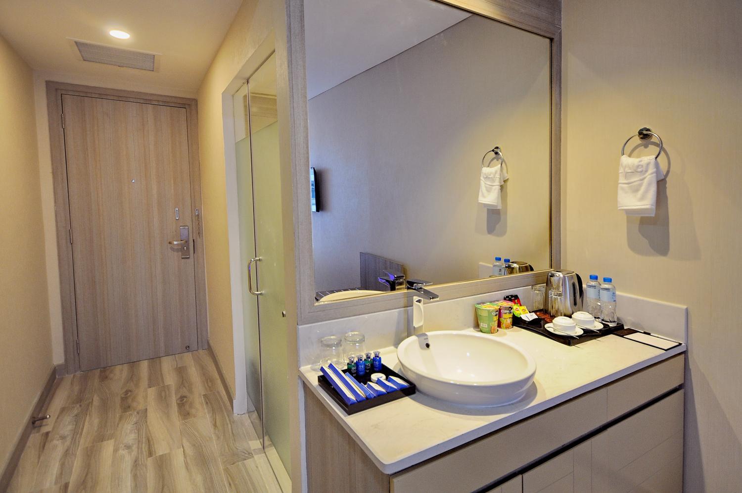 Bathroom 2, Muong Thanh Vien Trieu Thai Ha Apartment, Nha Trang