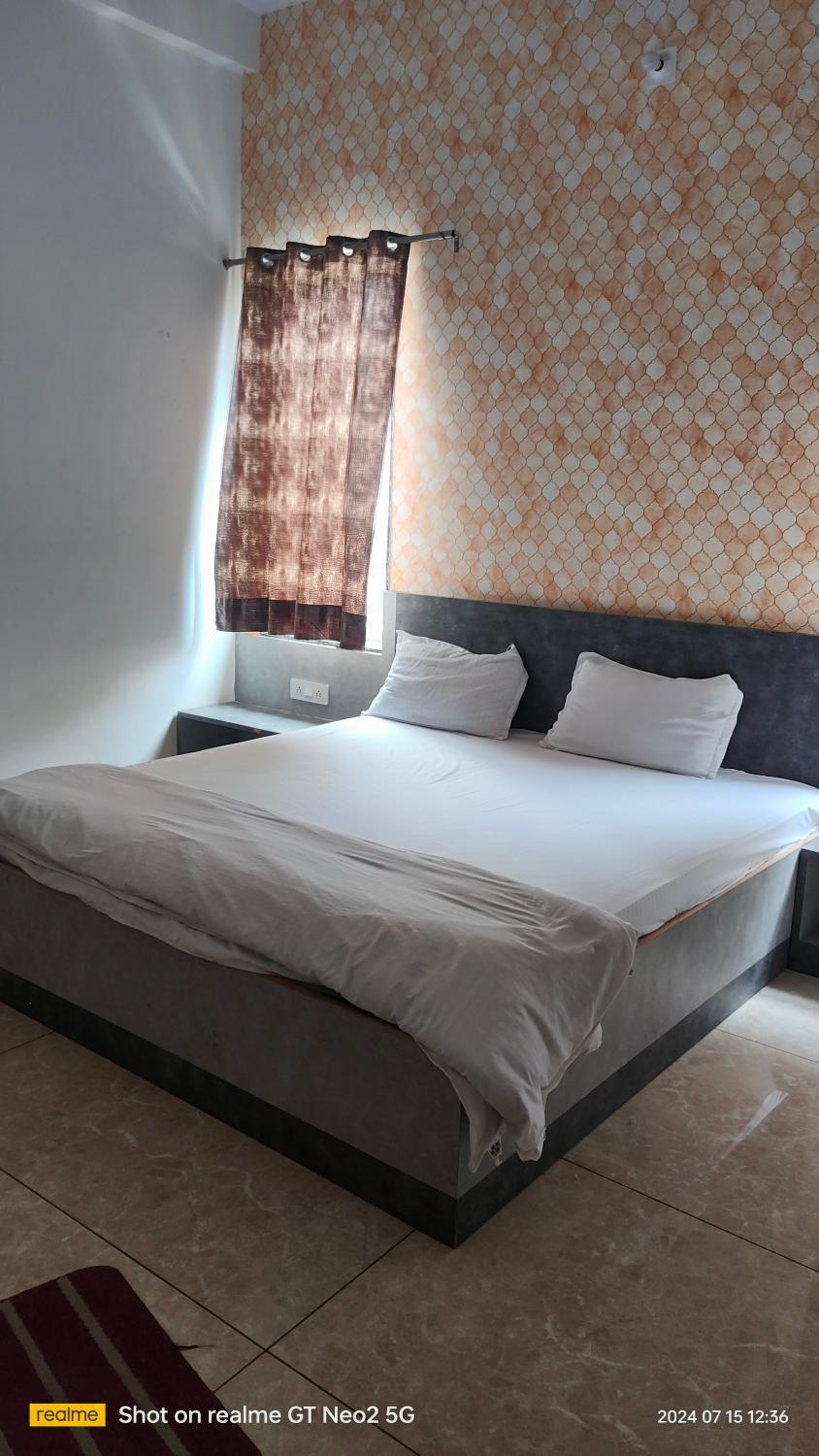 5, Hotel Keshav Palace, Sikar