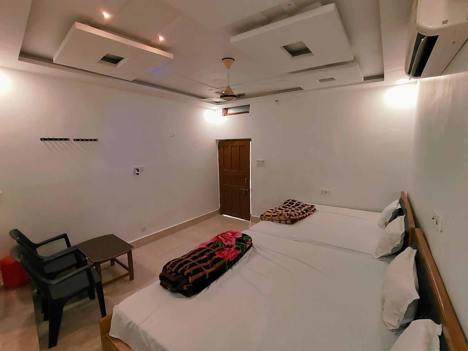 3, रामेंद्रा पैलेस, Faizabad