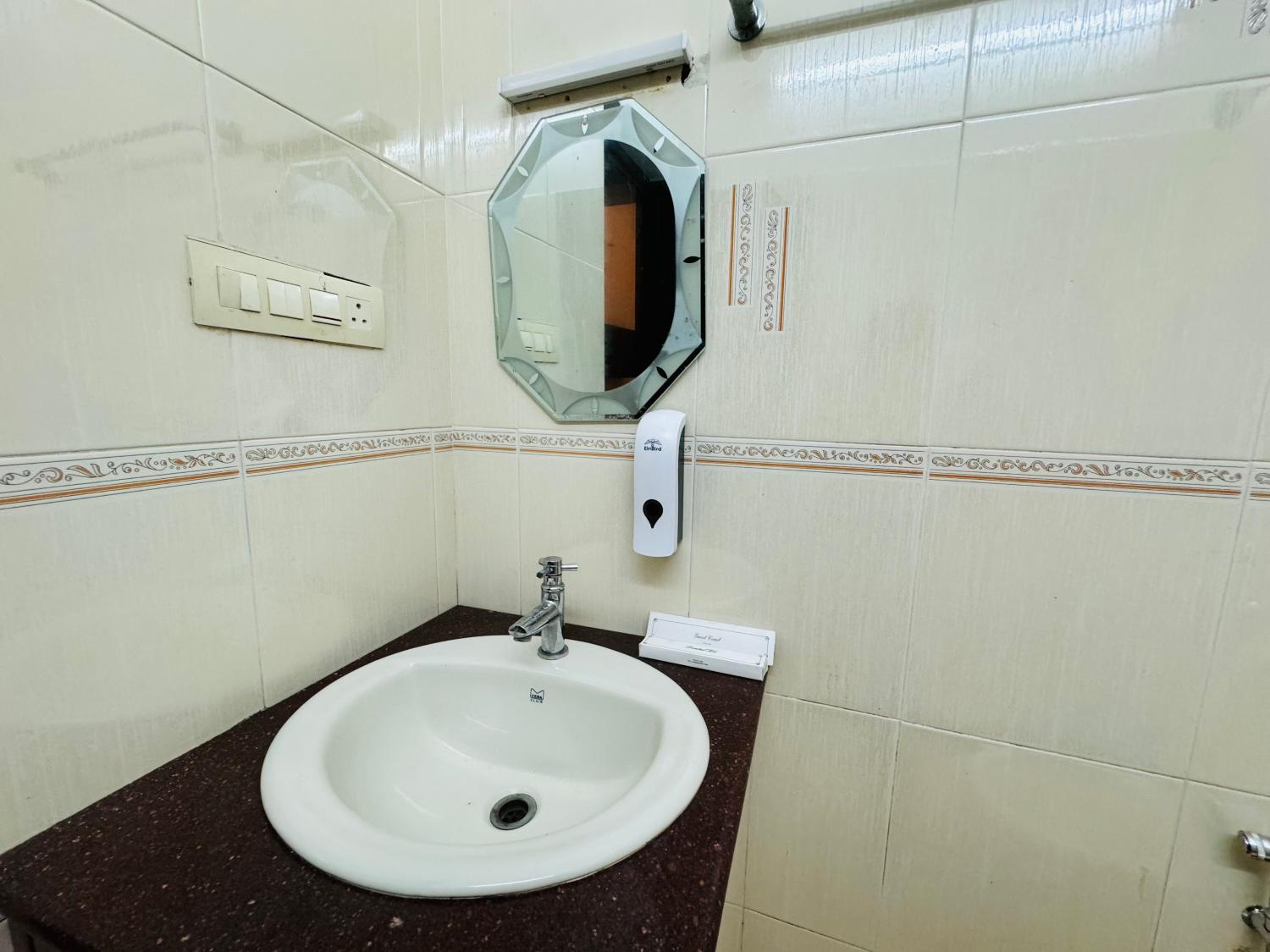Bathroom 3, Coconut Creek Homestay Kumarakom, Kottayam