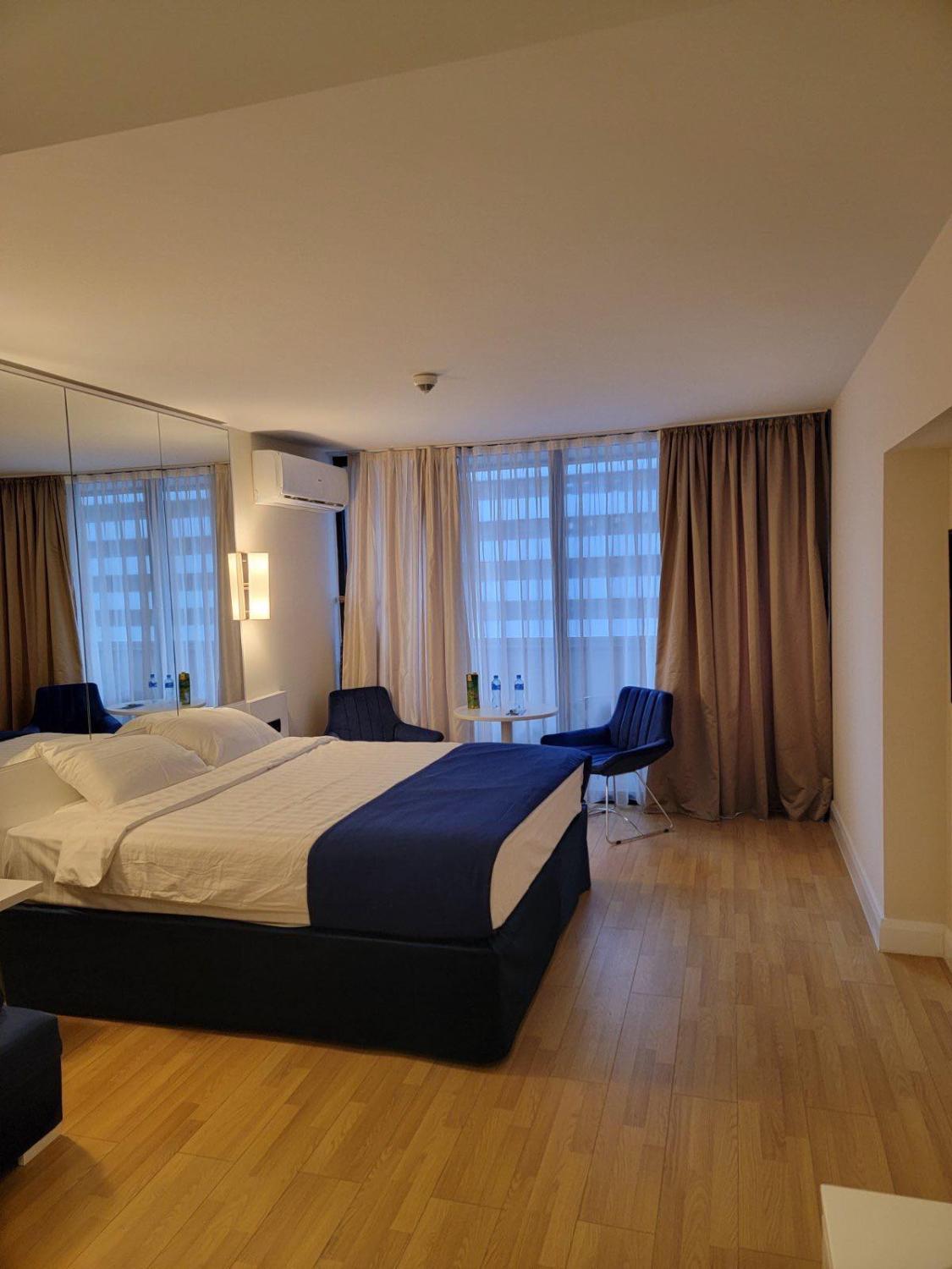 4, apartments dami, Batumi