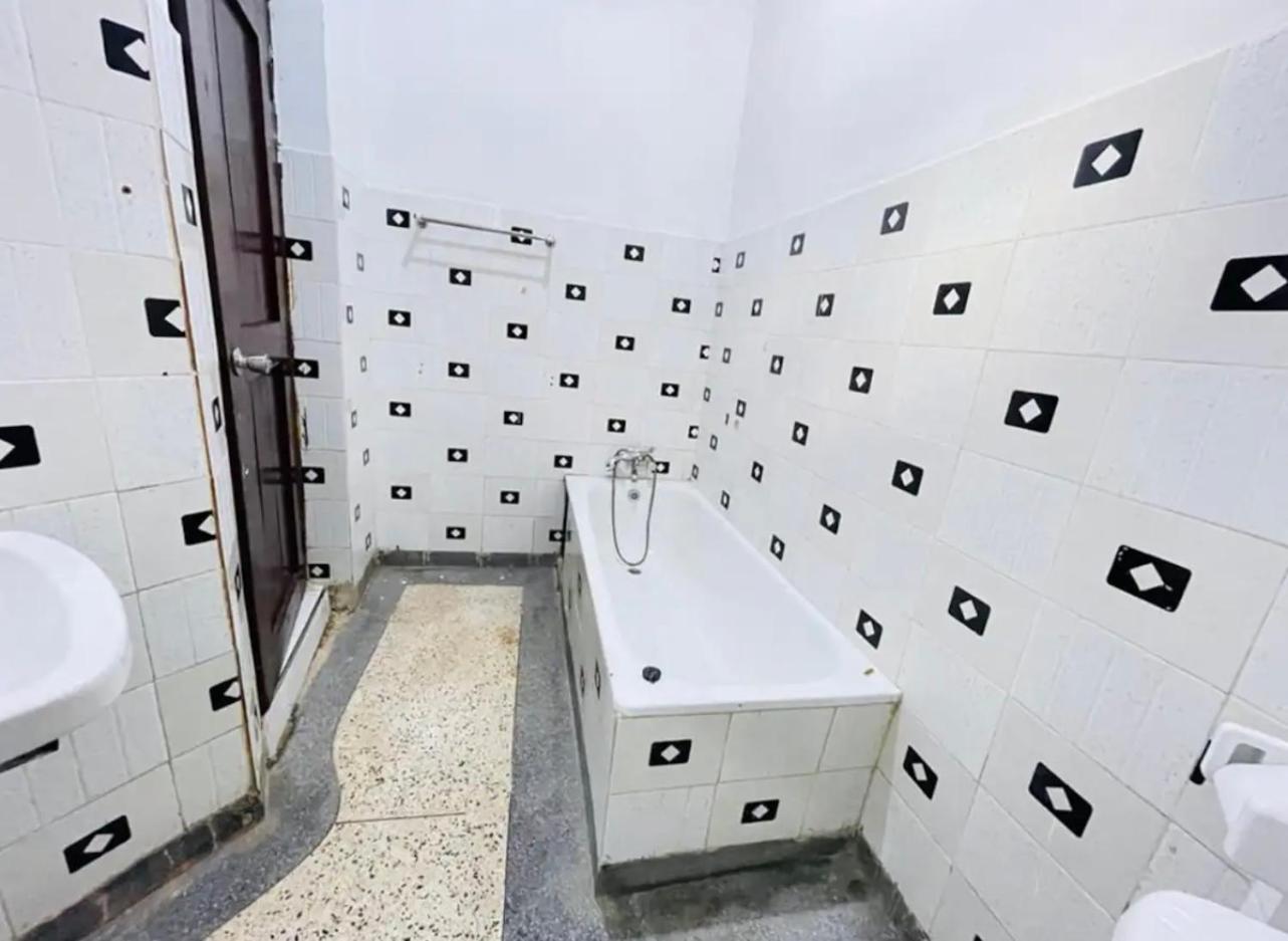 2, Calm stay with AC and free Wi-Fi, Kinondoni