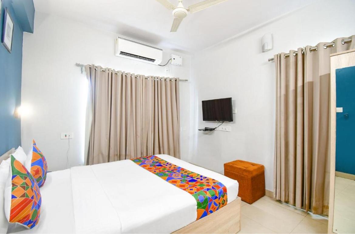 5, Supreme Guest House, Agra