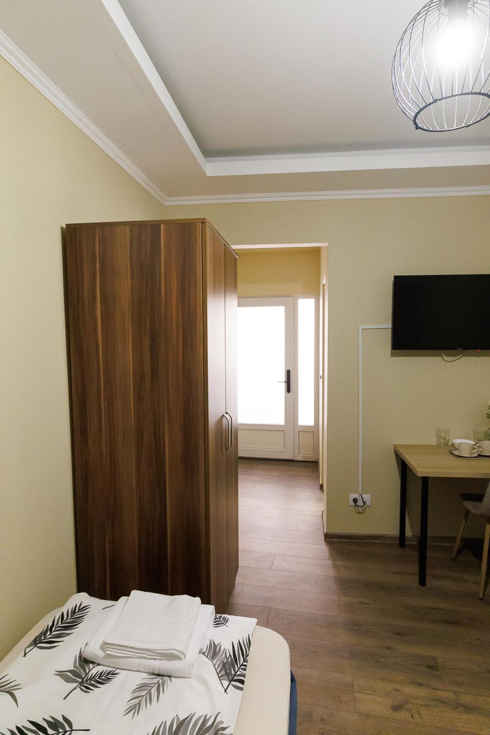 5, Bitcoin Rooms, Satu Mare