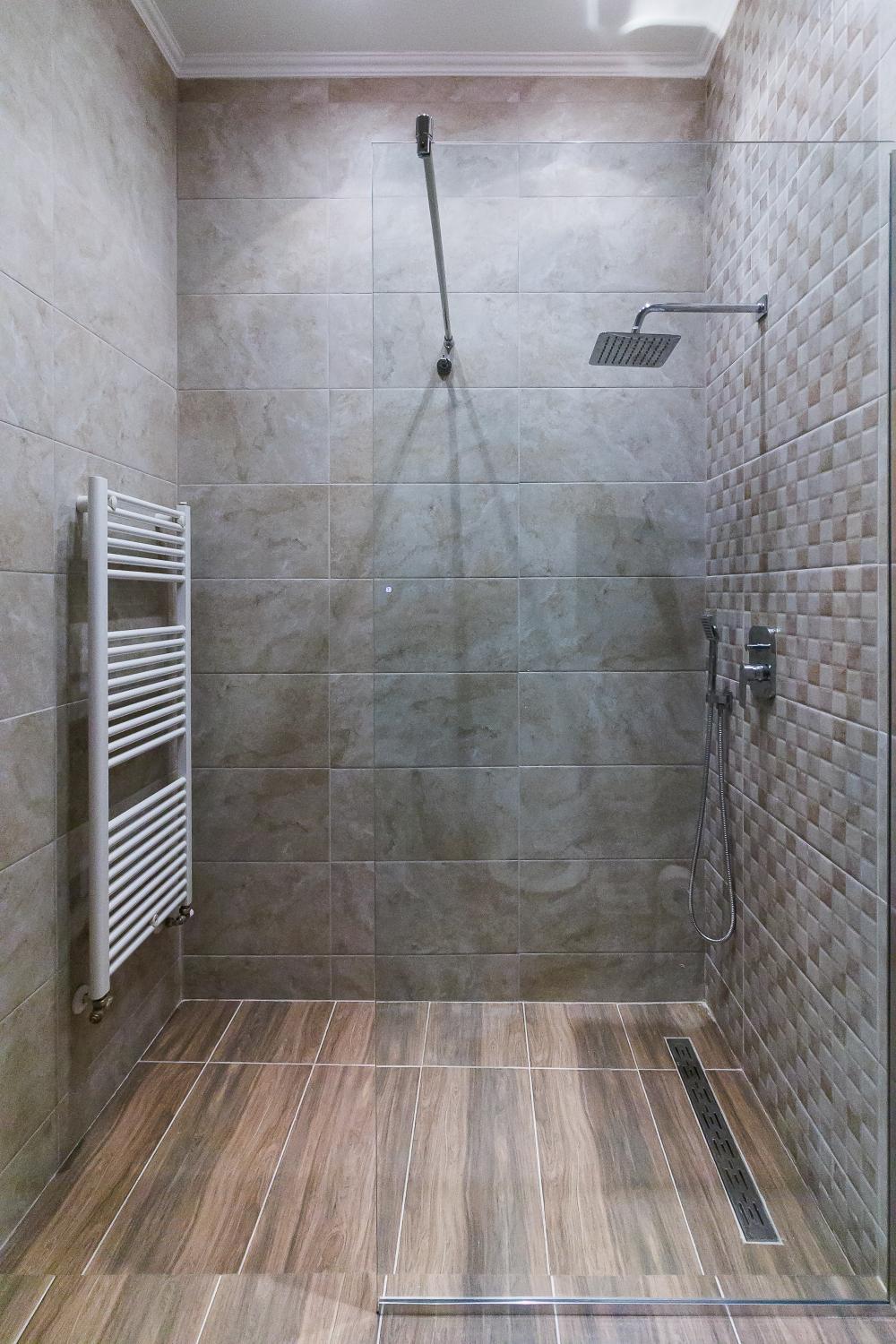3, Bitcoin Rooms, Satu Mare