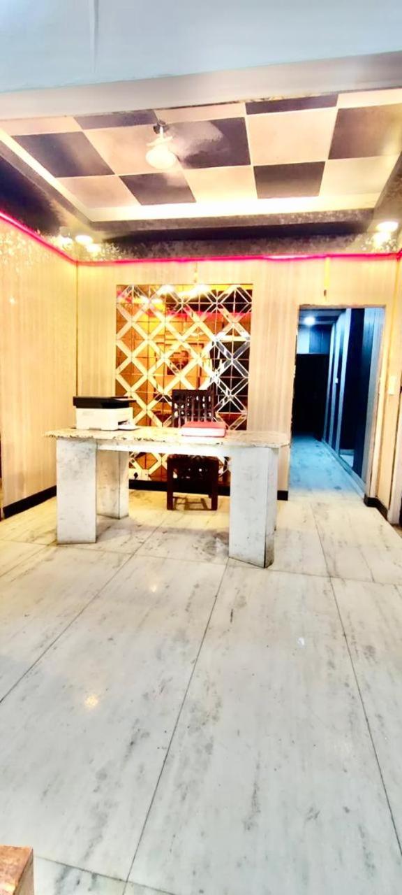 Lobby, Hotel Malviya Nagar, West