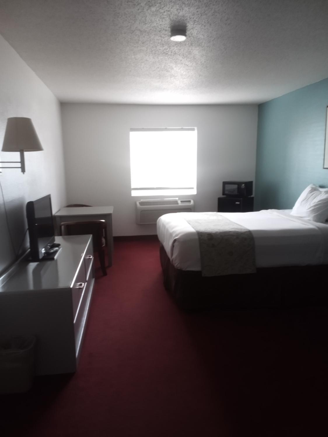 4, America's Best Value Inn and Suites, Deuel