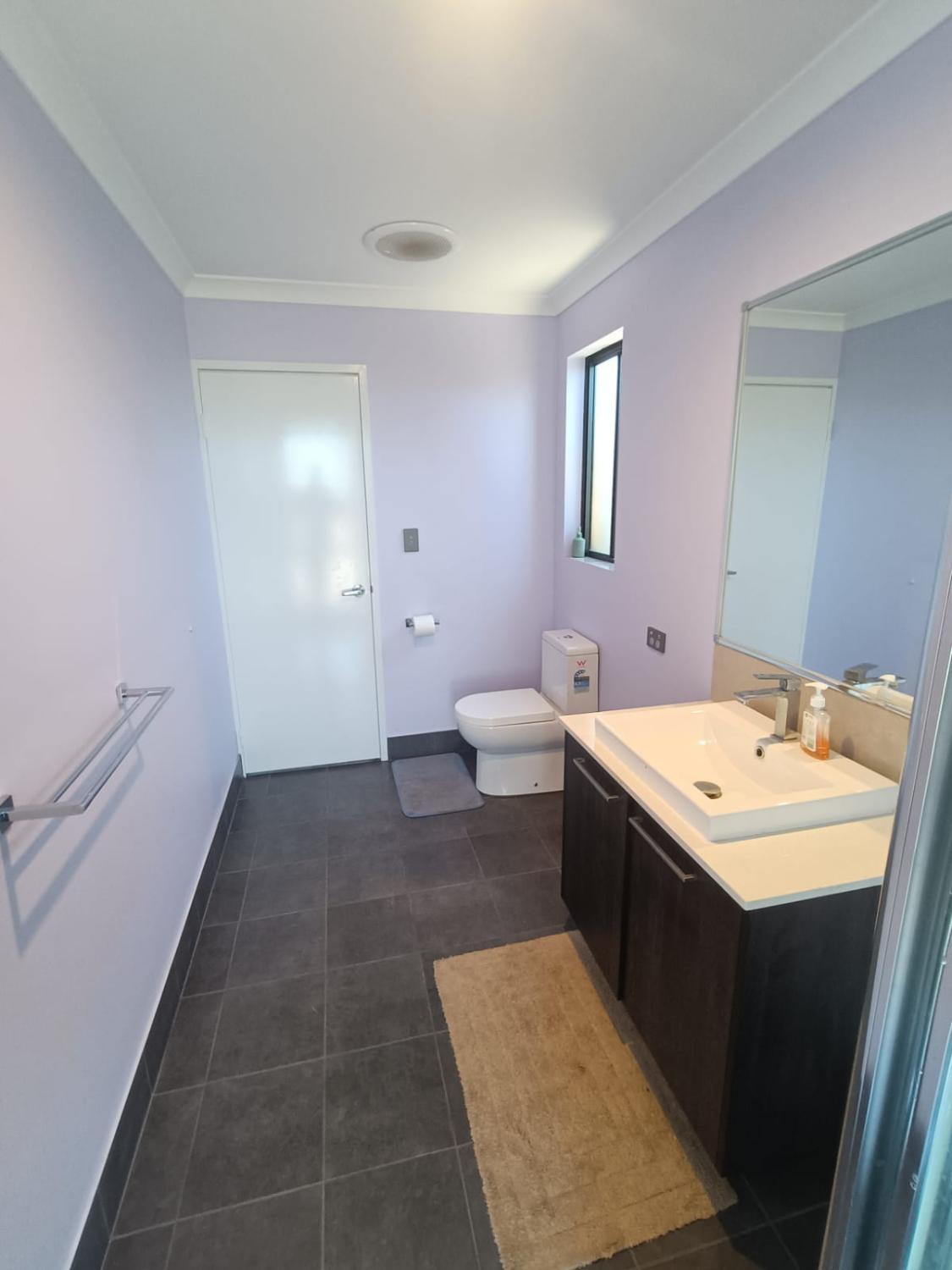 4, Ensuite large furnished room, Rockingham