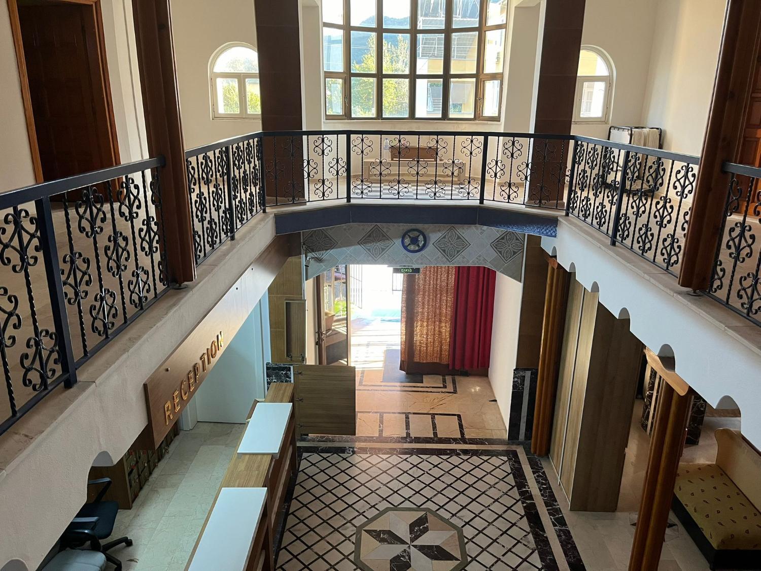 3, Sun Shine Mir Hotel, Merkez