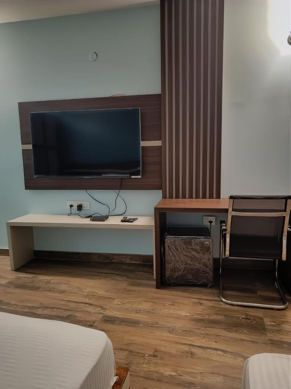 3, River King Hotel, Darrang