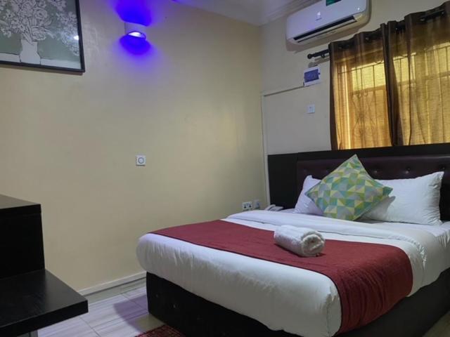 4, New Heights Castle Hotels, Epe