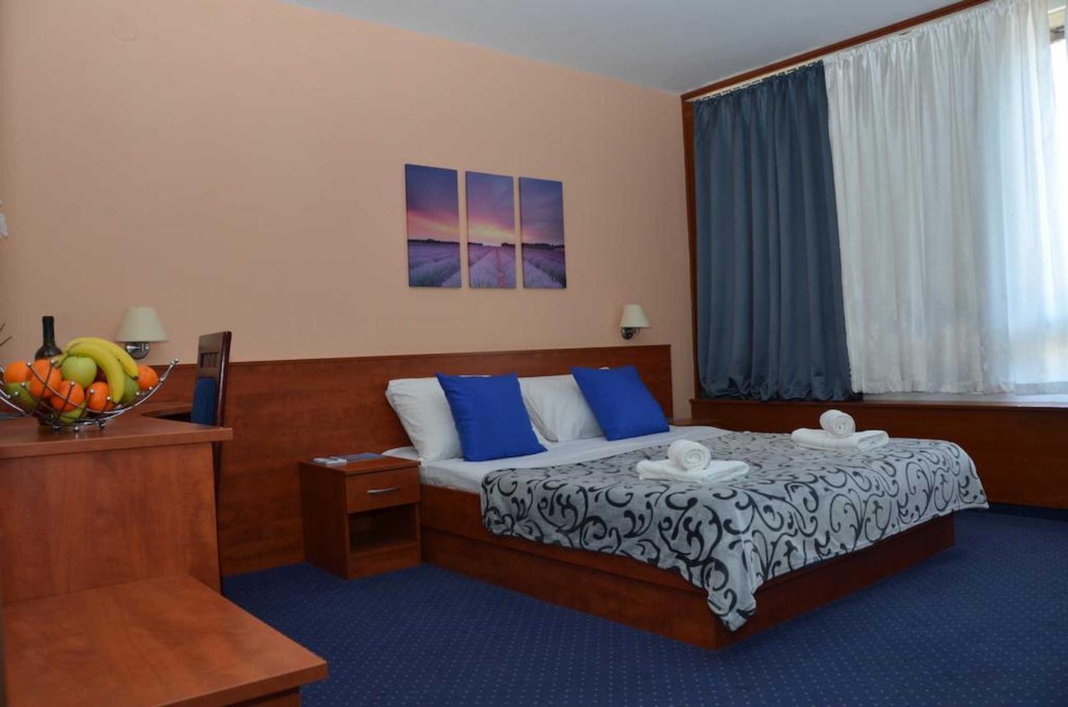 3, Royaluxs Hotel am Strand, Novalja