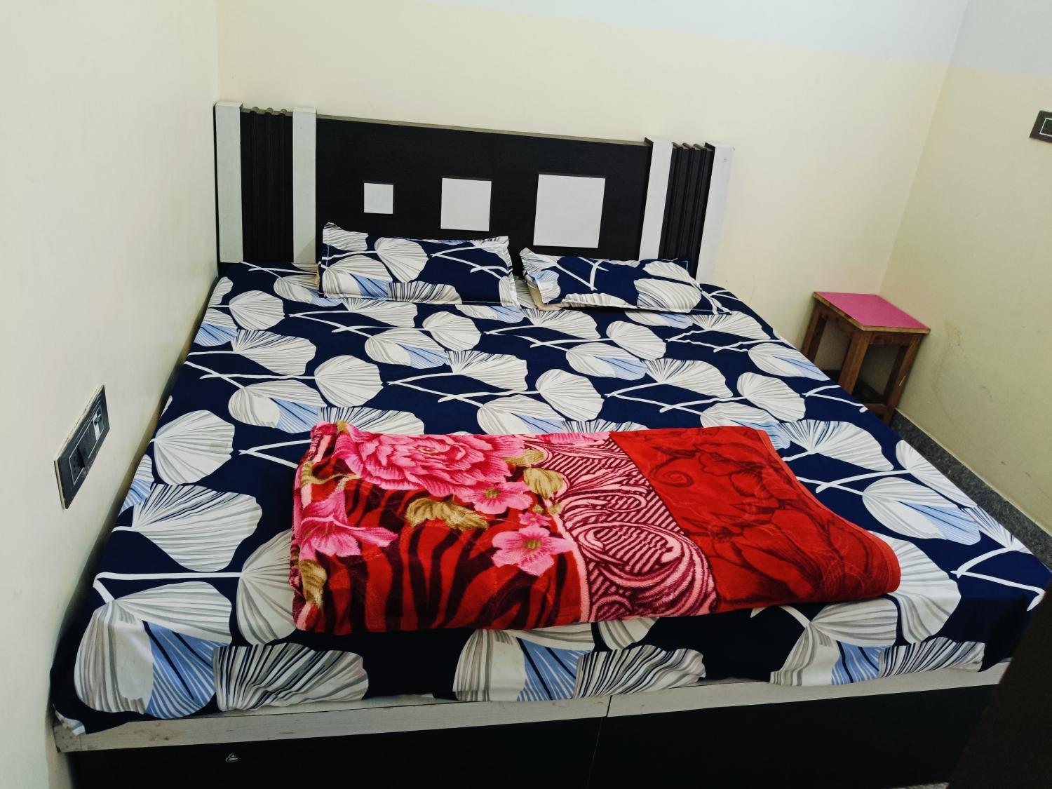 3, Jai Hanuman Guest House, Sikar