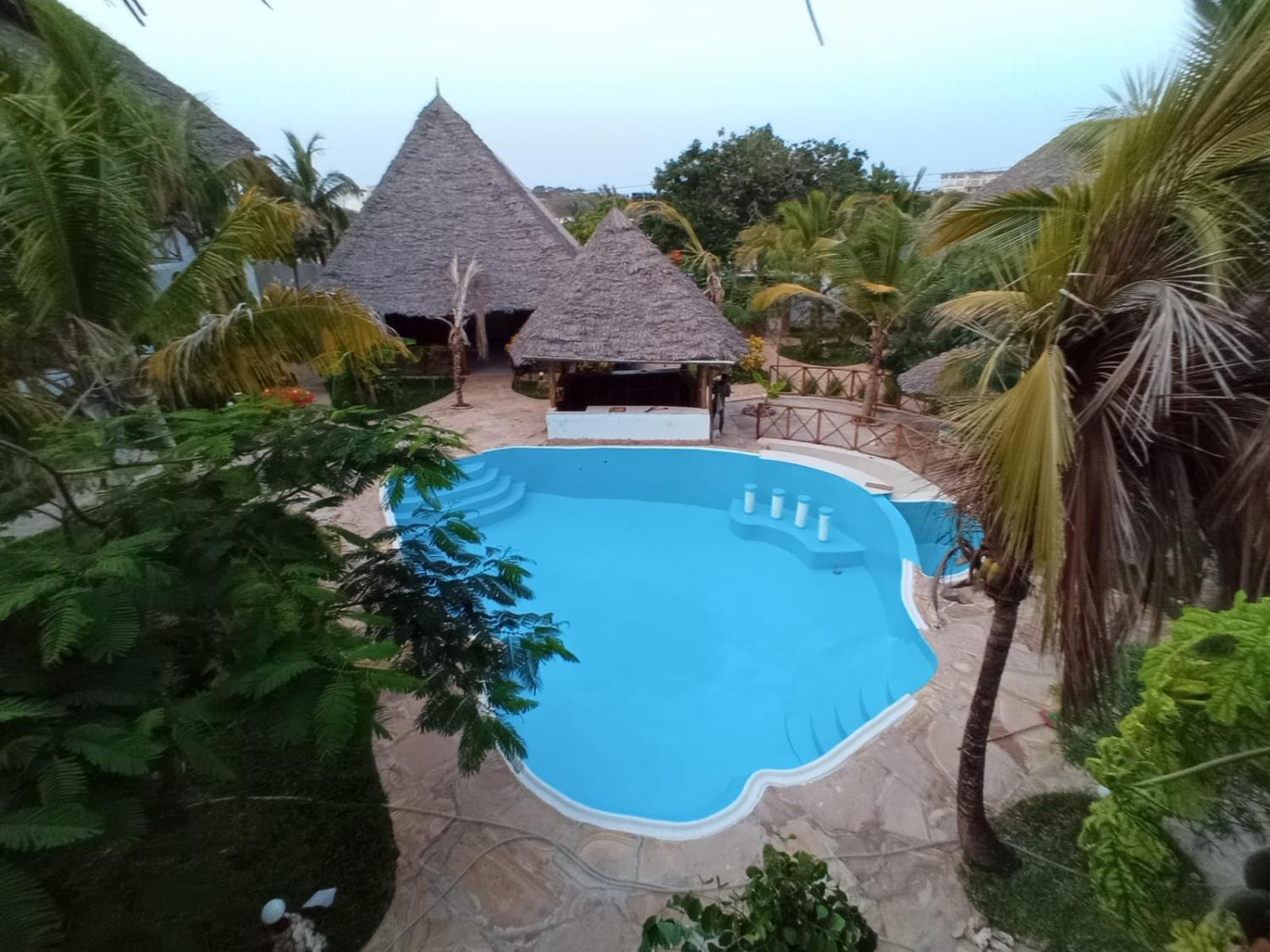 2, Tropical Paradise, Kisarawe