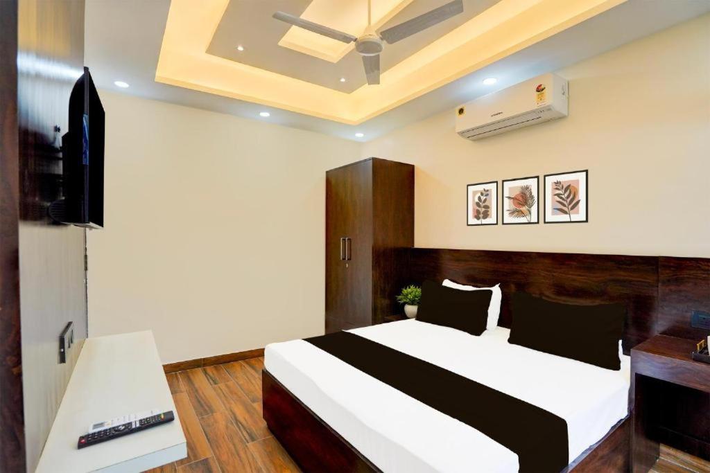 2, Expo Suites, Gautam Buddha Nagar