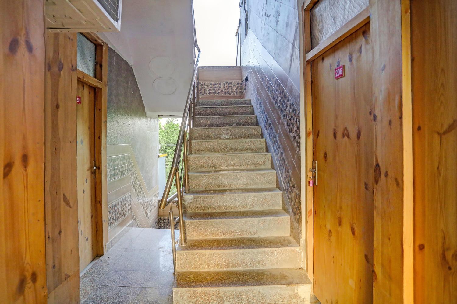 Exterior view, Hotel Harmony Inn Near Delhi Airport, West