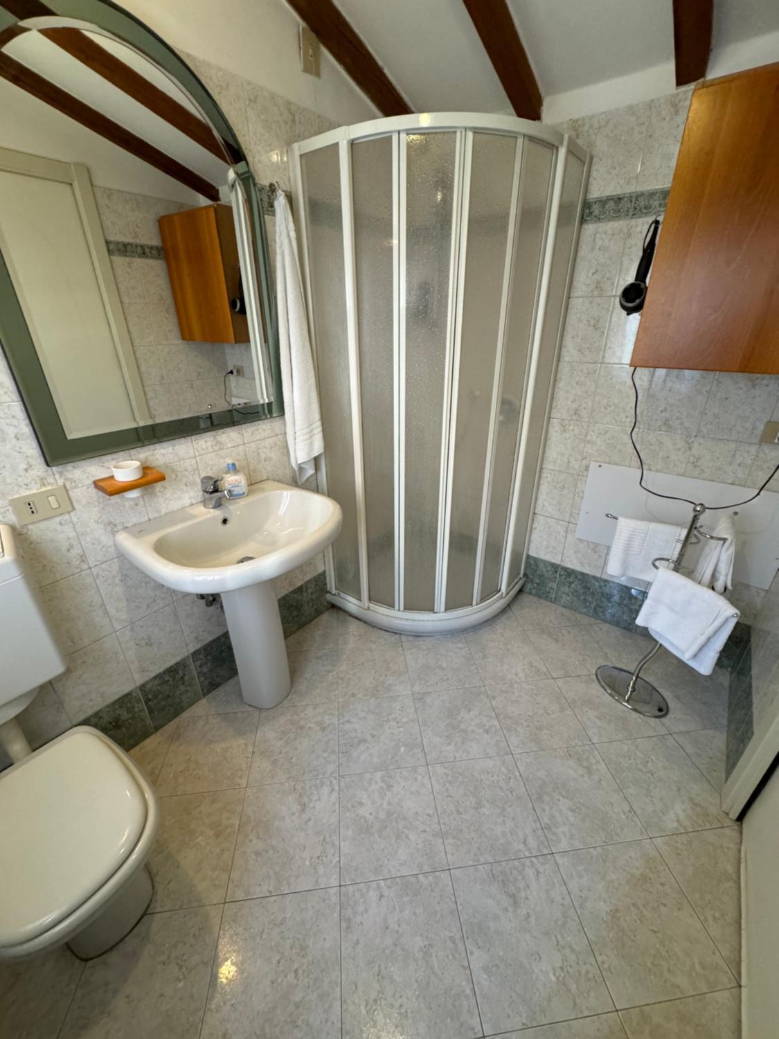 Bathroom, Artists' House 5 Stars, Venezia