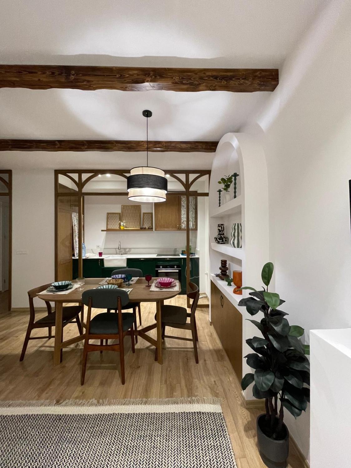 5, Liburn at San Pietro Gjiri i Lalzit, Durrësit