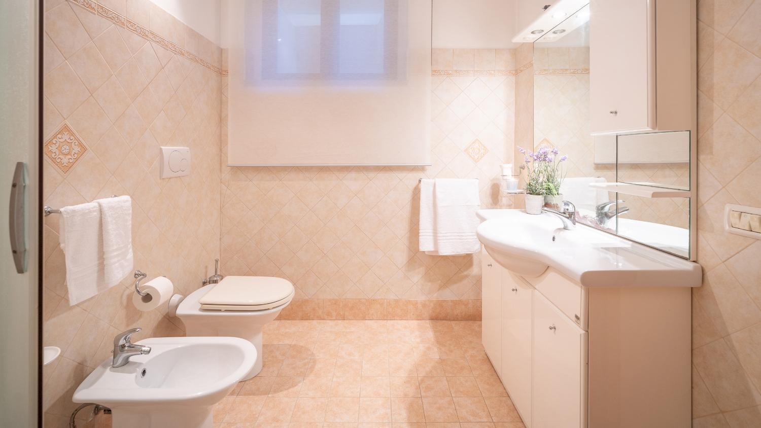 Facilities 5, ASSISI WHITE COTTAGE 10, Emma Villas, Perugia
