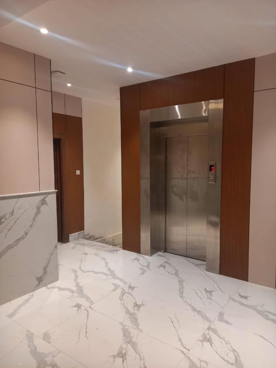 2, شقق فاخرة في العزيزية, Riyadh