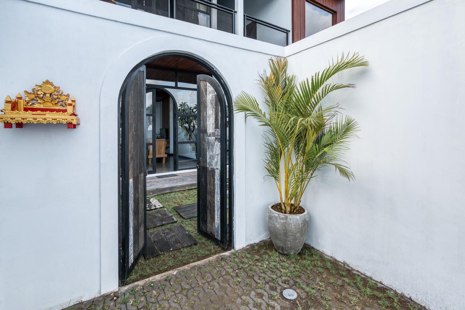 Entrance 5, Tawang Villa Canggu, Badung