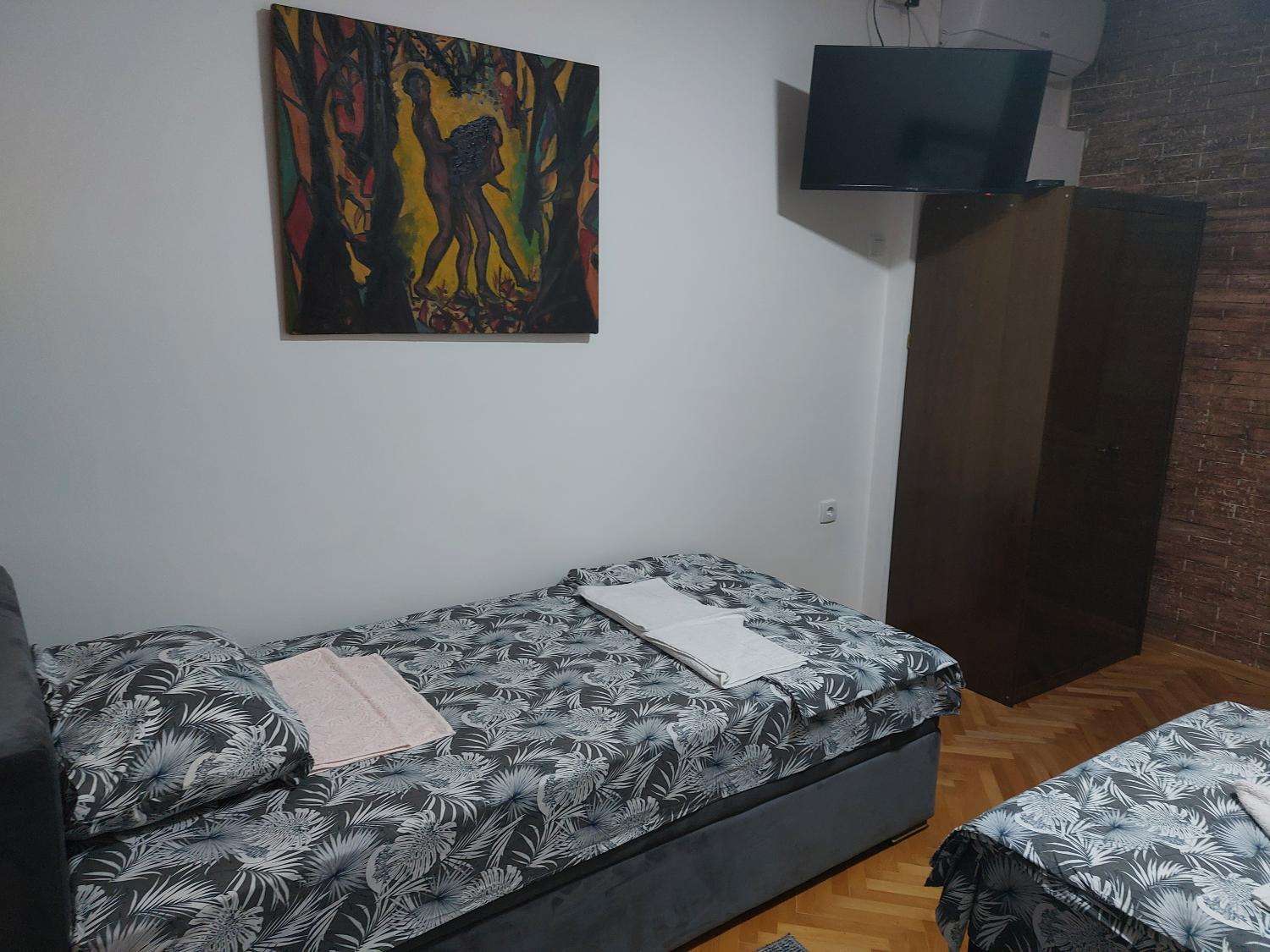 4, Smestaj Đoric, Leskovac