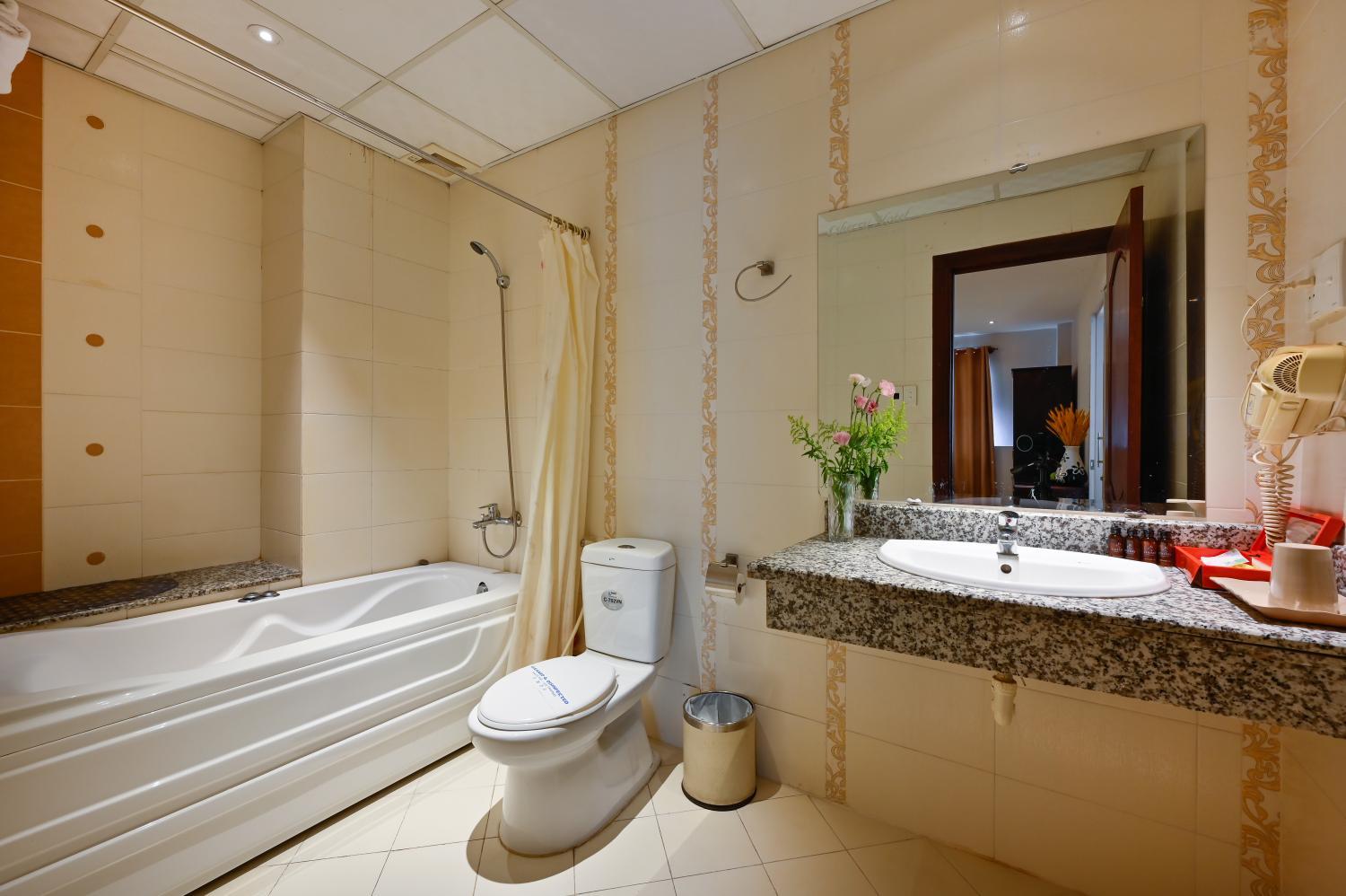2, CHERRY HOTEL & SPA- Japanese Town, District 1