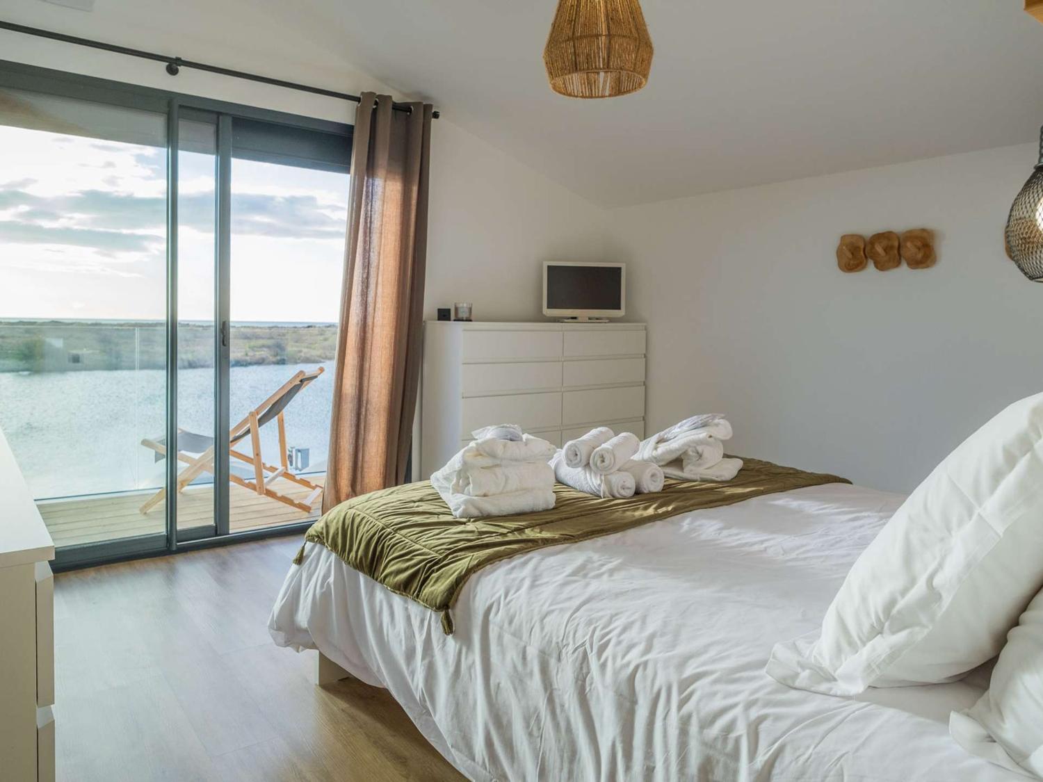 2, Villa de luxe avec jacuzzi, velos, paddle et streaming a Valras - FR-1-326-836, Hérault
