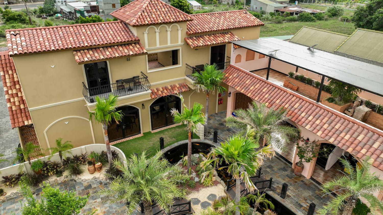 5, Thai Binh Hotel 2, Cam Ranh