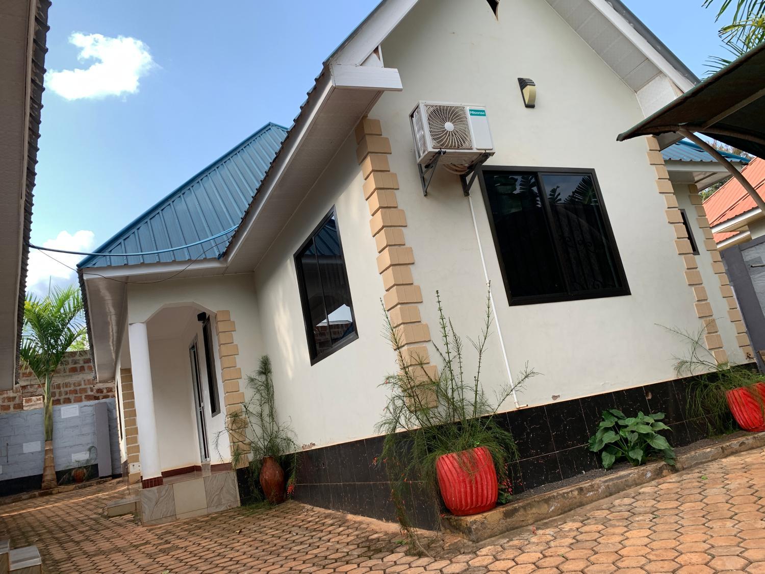 2, mjohoro hotel, Moshi Urban