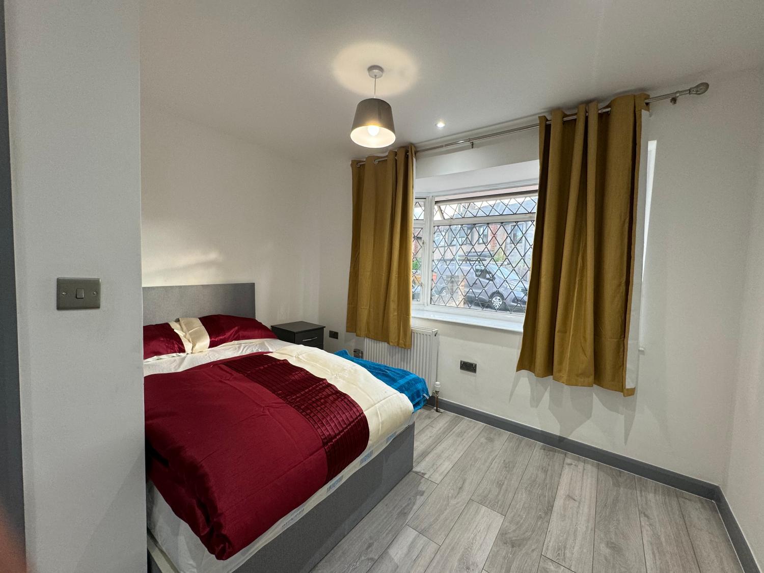 4, Drayton homes, London