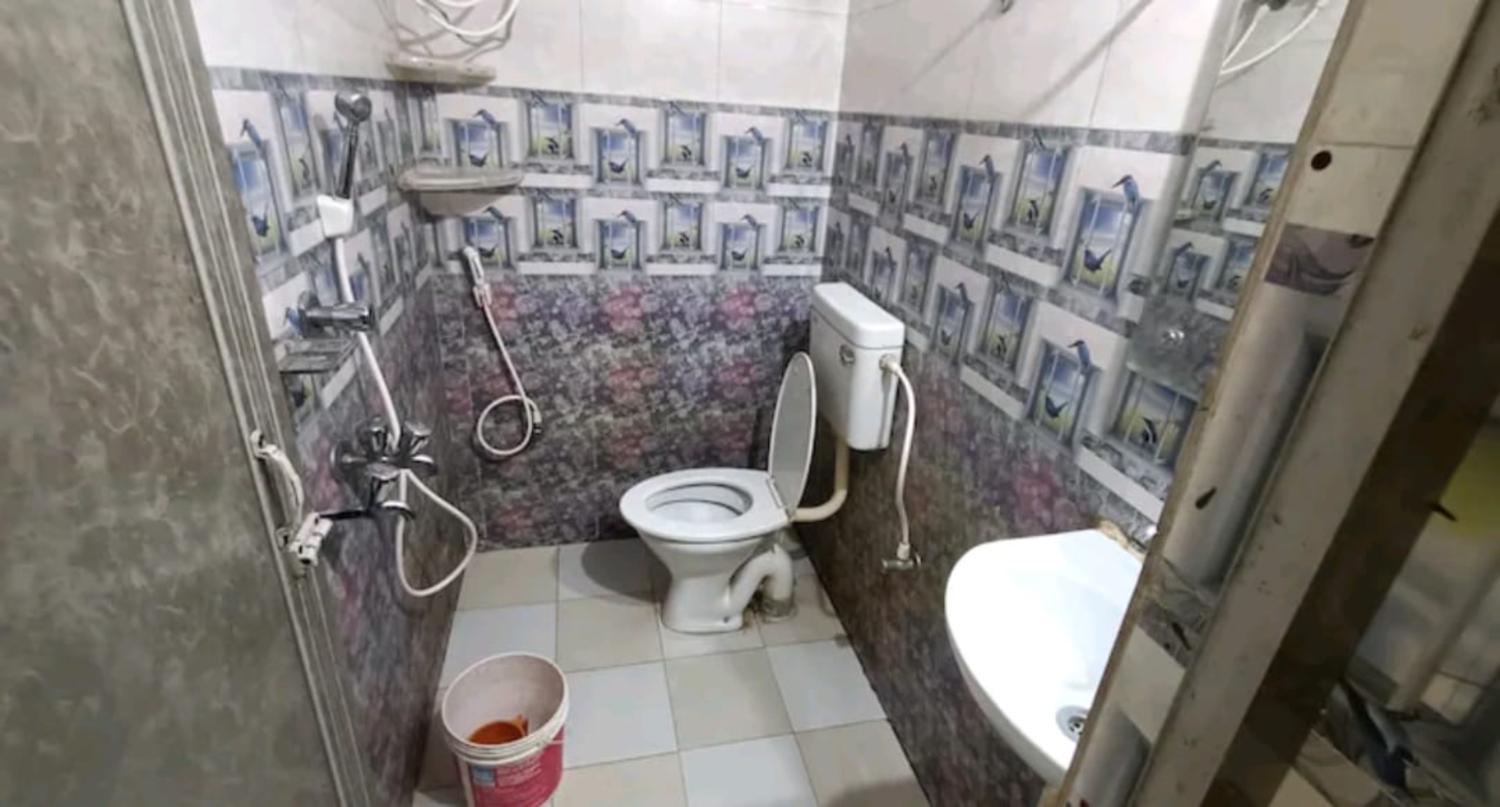 Bathroom 3, Hotel Savashi Puri Near Sea Beach 300m, Puri
