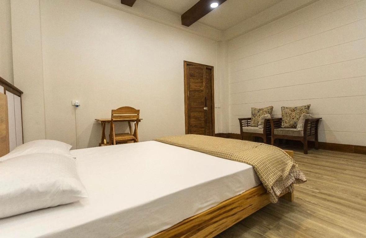 2, Aui Guest House, Champhai
