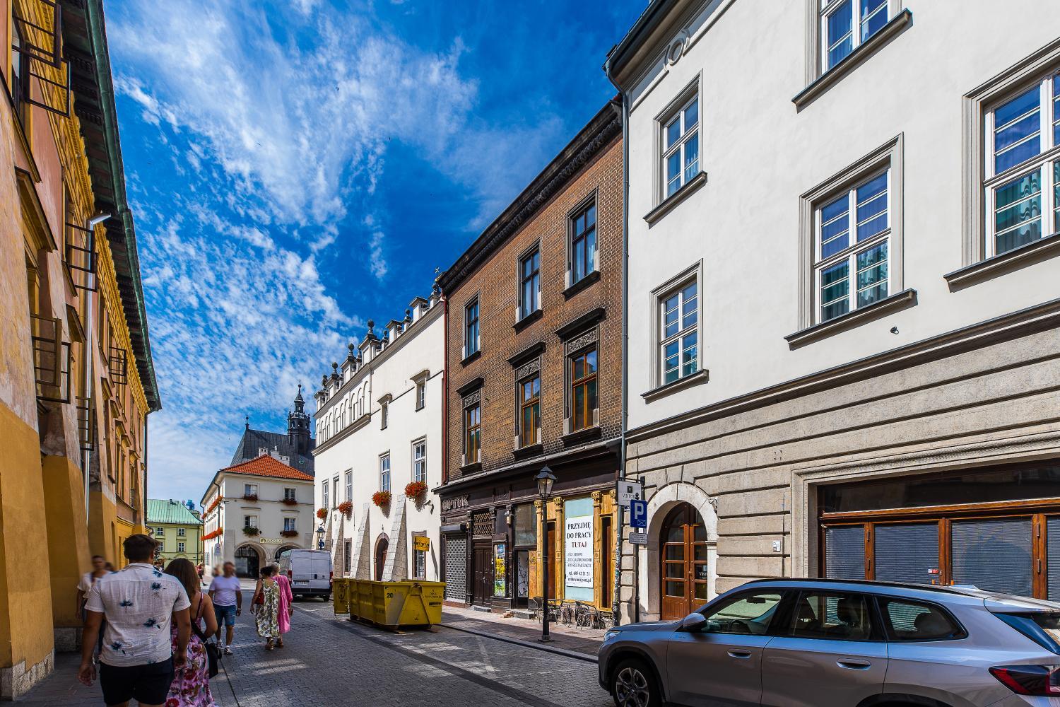 Exterior view 3, BoB Elite - Szpitalna, Kraków City