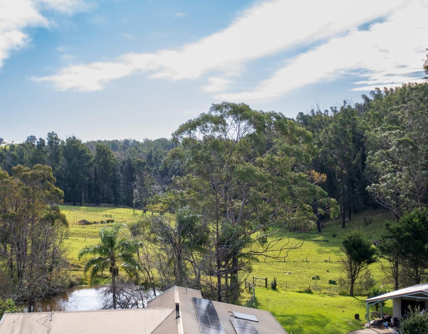 5, White Tides - Lakehouse, Shoalhaven - Pt B
