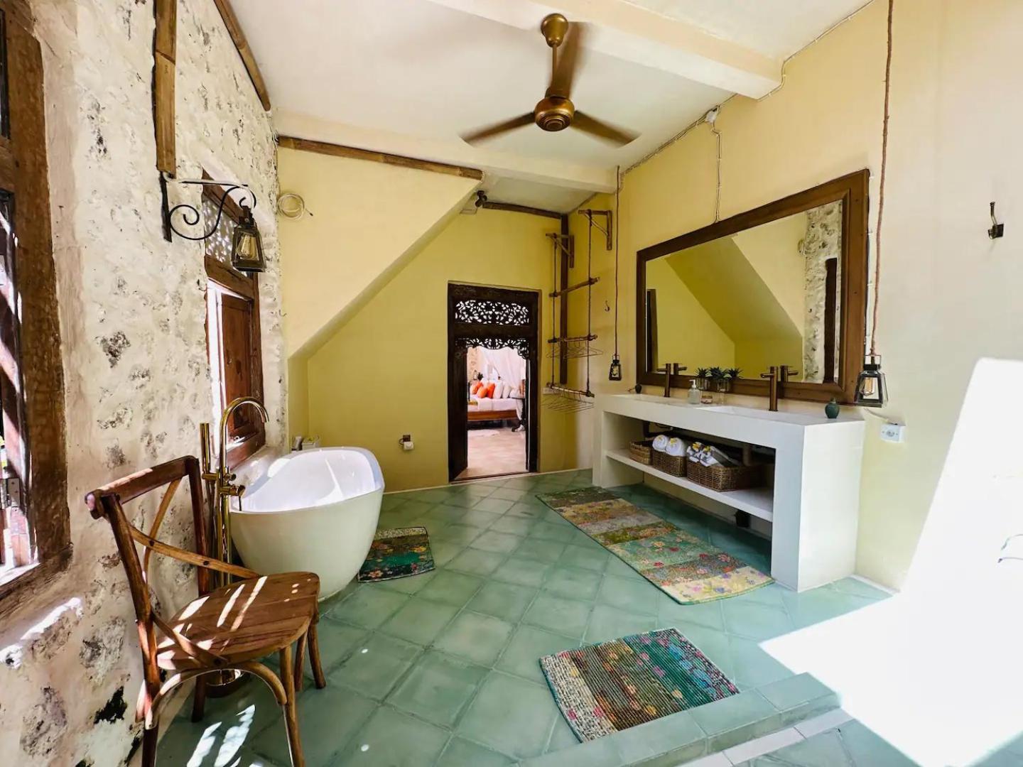 Facilities 5, Pineapple by Toraja Bambu Uluwatu at Padang Padang Beach, Badung