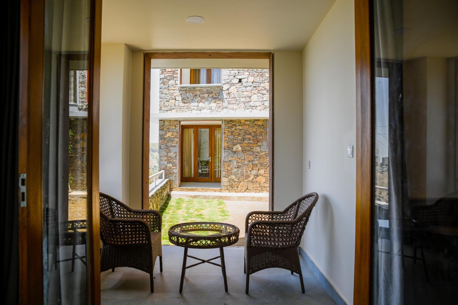 Balcony/terrace 4, Vivaan Villas, Shimla